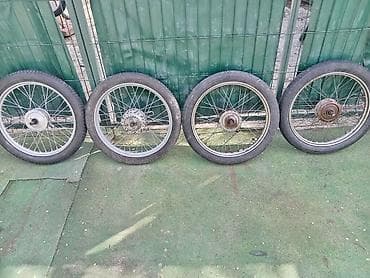 motor: Tockovi automatik a3  prednji  zadnji Na stanju vise komada prednjih — 4