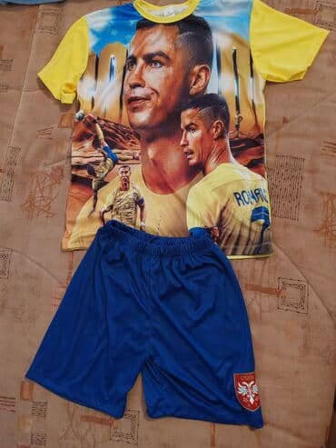Tracksuit sets: Dres Ronaldo komplet. Dečiji fudbalski komplet, idealan za male — 2