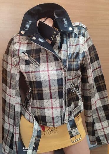 kaputi sa krznom: RAŠČIŠĆAVANJE J A K N A 🪷 cena 1999 dinara🪷,BURBERRY,, Veličine S M — 1