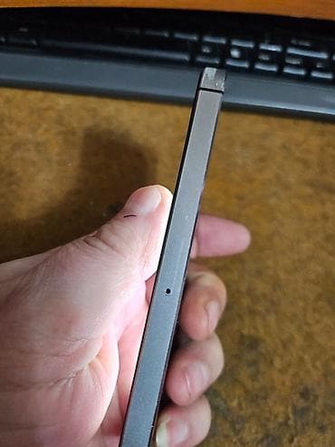 velike baterije: Apple iPhone 5S – 4.0" Retina ekran, Touch ID Telefon je potpuno — 9