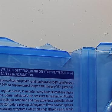 naruto igrice: Igrica za PS4, polovna, kutija ima malo ostecenje tako je kupljena, CD — 4