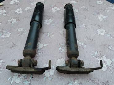 amortizer golf 7: Prednji amortizer Lada 7 Riva br.3. Polovno, kao novo. Malo bilo na — 8