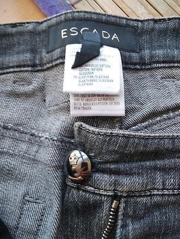 dzemper sa srcima: ESCADA ženske farmerice, veličina M. - Model: klasičan džins sa — 3
