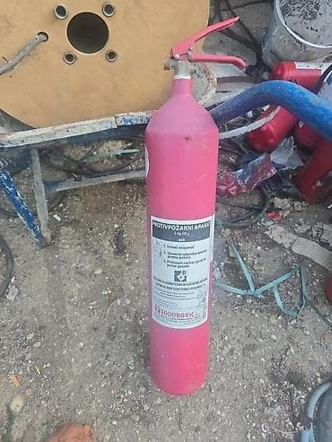 Transport: CO2 BOCA 5KG | Boca je puna gasa co2 za zavarivanje. 50e je komad at lalafo.rs — 4 Transport: CO2 BOCA 5KG | Boca je puna gasa co2 za zavarivanje. 50e je komad — 4