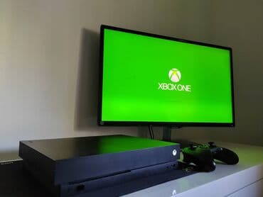 Xbox One: XBOX One X 1Tb Prodajem Xbox One X konzolu, polovna, vrlo malo