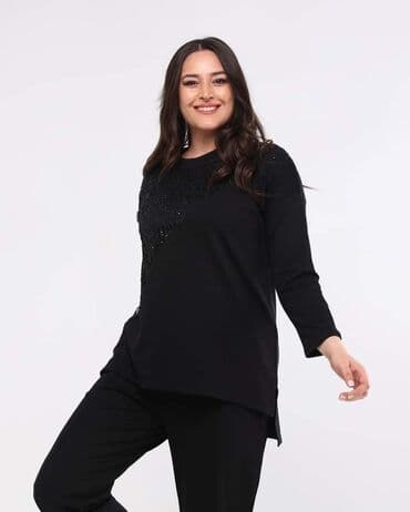 kupaći za punije osobe: Modeli za punije dame
Cene 3499 din 
Veličine 2XL, 3XL, 4XL — 13