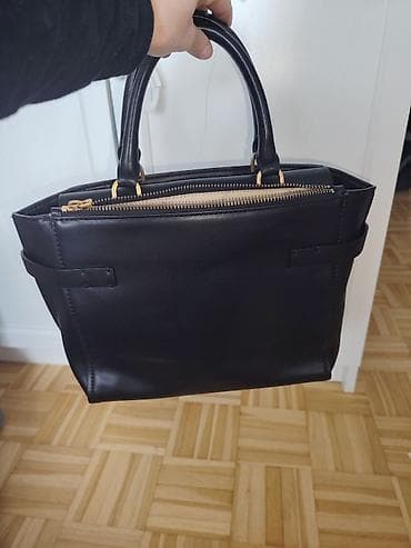 guess braon torba: GUESS torba za rame/ruku – elegantan model u crnoj boji - Materijal — 3