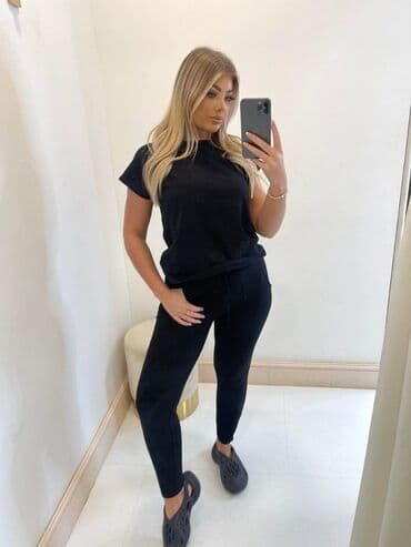 zenski kompleti katrin: 2000 din — 1