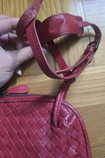 Muška odeća: Bottega Veneta Nodini crvena kozna torba sa dugačkim kaišem. Crossbody — 8