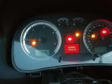 prva pomoc za auto akcija: DELOVI ZA GOLFA4 ZA VOLKSWAGEN GOLF 4 | Polovni ispravni delovi za — 1