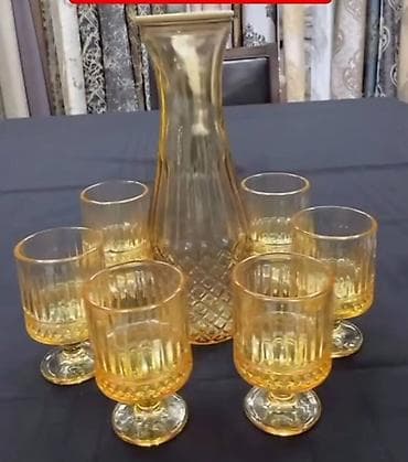 Posuđe: Stakleni set za posluživanje pića – vrč sa poklopcem i 6 čaša na — 2