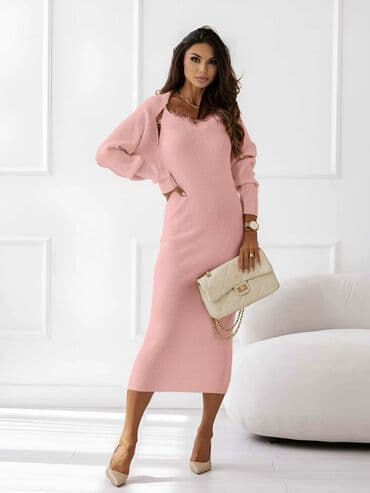 Women's Clothing: 3000 — 3