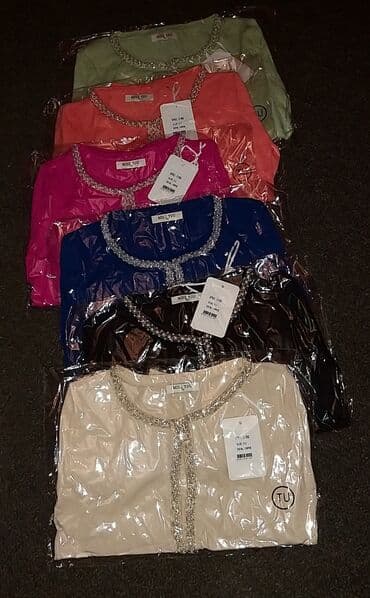 dzemper sa otvorenim ledjima: Kasmir dzemperici
1400! — 6