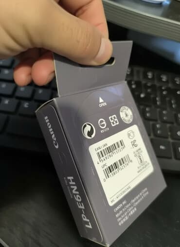 bas gitara sa zvučnikom: Canon LP-E6NH Baterija Nova punjiva litijum-jonska baterija za Canon — 1