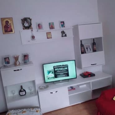 komode za tv matis: TV komoda od bele iverice 2.30m duzine. Moguca izrada i dugih — 1