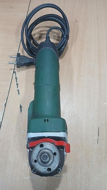 Motorne testere: Ugaona brusilica Bosch (model 3 603 CA2 002) - Snaga motora: 701 W - — 4