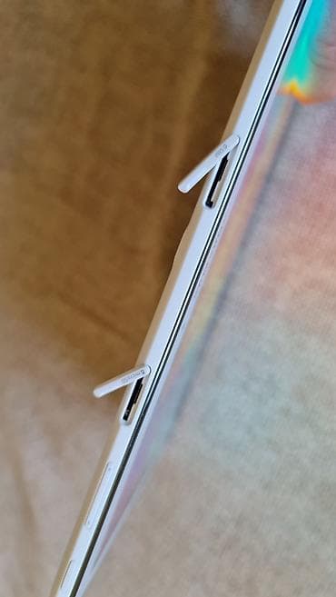 usb modem za internet: Samsung Galaxy Tab 4 10.1 (SM-T535) - Ekran: 10.1" TFT, široki — 4