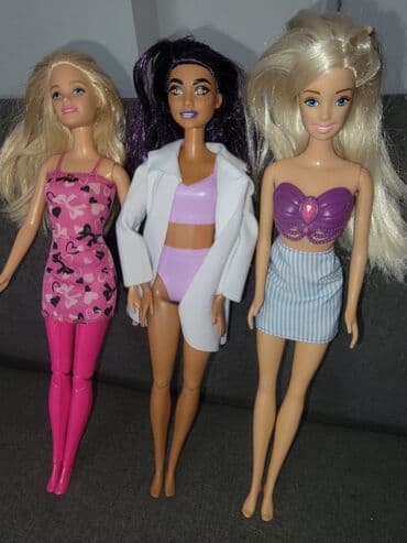 ponco za devojcice: Na prodaju cena za barbike sa plavom kosom po 400 ljubicasta kosa — 1