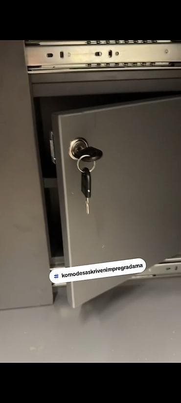 decija komoda: Komoda sa skrivenim pregradama Se izradjuje u Univera debljine 18mm — 6