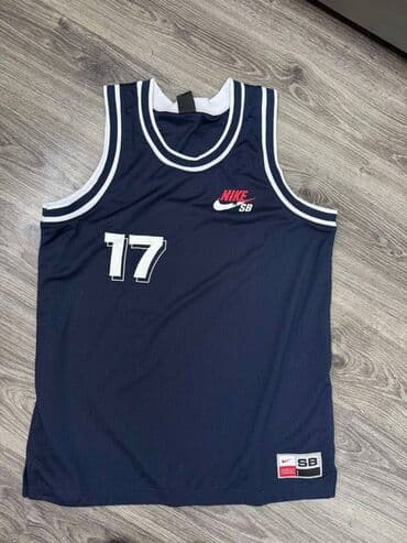 c a basic majice: Kvalitean Nike košarkaški dres, odličan kao nov, L veličine — 1