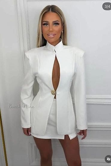 torbice bele: 04. Komplet : 3.800 dinara A — 1