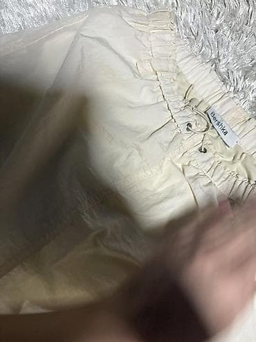 asos beograd: Bershka suknja od laganog, svetlog najlona - Brend: Bershka (etiketa — 2