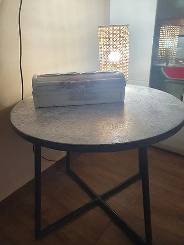 radni stolovi: Sto unikat .Drvo,gvozdje.Prelep.Za dnevnu sobu,terasu,spavaću — 4