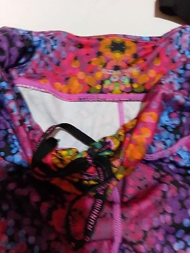 Kompleti, Kombinezoni: Sportski komplet za trening – ženske helanke 3/4, sportski grudnjak i — 8