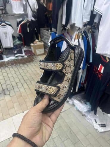 sandale platforma ccc: Sandals, 39 — 1