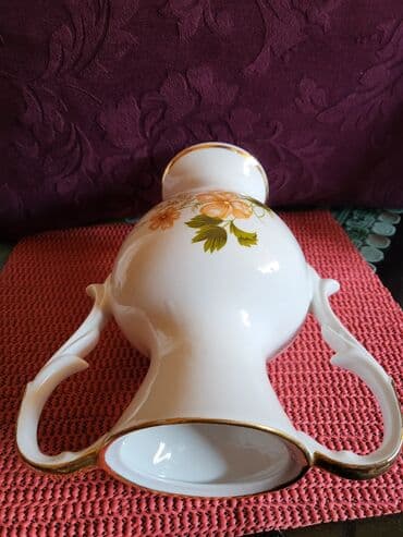 vaza sa cvecem crtez: Vaza nova 70te Zajecar porcelan. Vaza visina. 21cm — 9