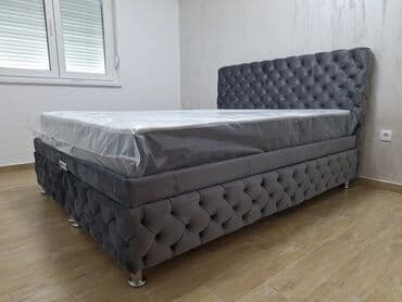 deciji ormari za devojcice: Krevet sa tapaciranim uzglavljem i bazom u svetloj nijansi. Uzglavlje — 3