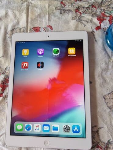 mini klima top shop: IPad Air sa 16GB memorije. Tablet je bele boje i pogodan je za — 2