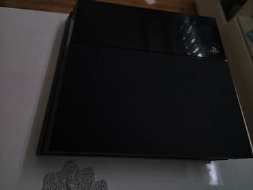 masazer za leda i vrat: Prodajem PlayStation4 sa konzolama u odlicnom stanju. Kapacitet — 4