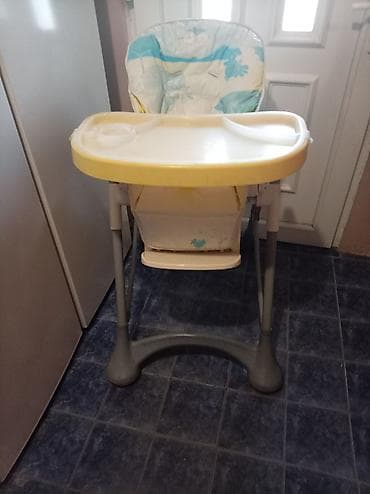 Stilski nameštaj: Dečija hranilica sa poslužavnikom - Stabilna metalna konstrukcija sa — 3