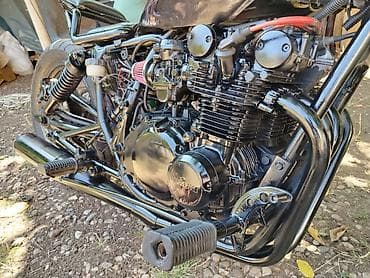 Aprilia: Na prodaju motor Suzuki bobber Castom od modela GS 550m Katana — 7