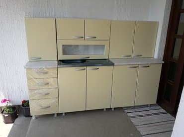 police za igracke ikea: Kuhinja je od farbanog medijapana u bez boji. Kuhinja je uradjena da — 1