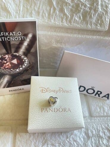 naocare u obliku srca: Pandora — 9