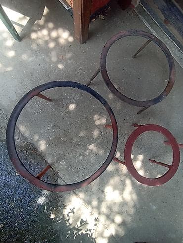 plasticne fotelje za bastu: Metalni okrugli tronožci za kotliće i kazane, najmanji prsten — 1