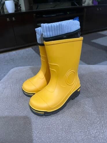 Slipper booties: Rubber boots, Size - 22 — 1