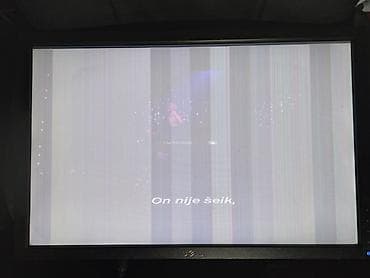 monitor belinea: Monitor Dell model 02210t,kad se upali pojave se vertkalne crte,posle — 6