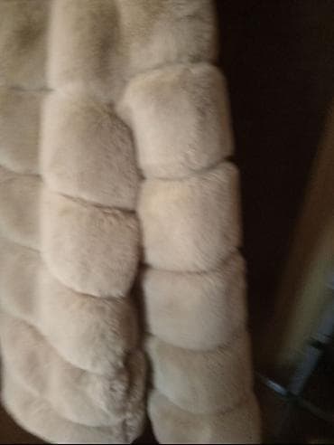 Bez bundica L vel.Vestacko krzno nema ostecenja .48 cm — 4