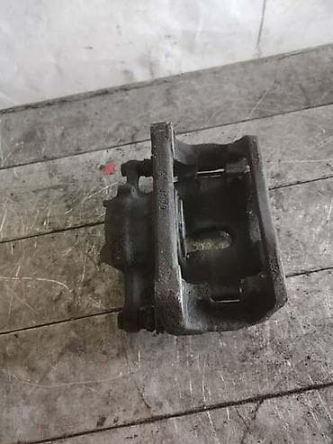 navlake za kociona klesta: KOCIONA KLEŠTA PREDNJA DESNA ZA RENAULT KANGOO OD 2008. DO 2013. GOD — 2