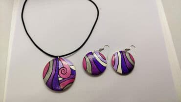 Ogrlica sa priveskom, Handmade, Materijal: Epoksi smola — 26