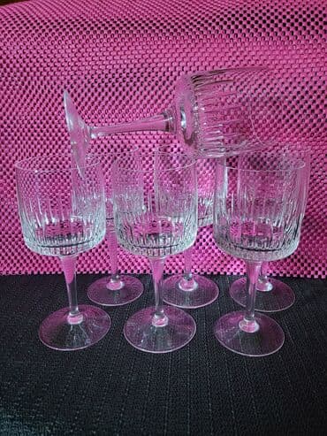 swarovski case za vino cena: Case nove kristal 60,70te za vino,rucni rad. Case komada 7 u ceni — 2