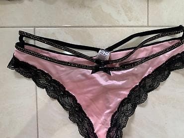 Lične stvari: Prelep sexy kompletic u M velicini Skinuta etiketa nijednom nije — 7