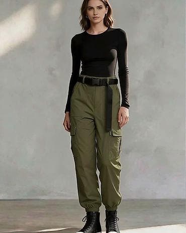 step helanke: Ženske cargo pantalone sa pojasom

Pantalone: 2200 dinara — 2