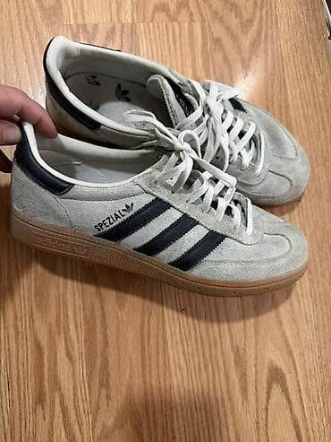 nike bele kozne patike: Adidas Spezial patike – klasičan model sa retro siluetom. - Materijal — 1