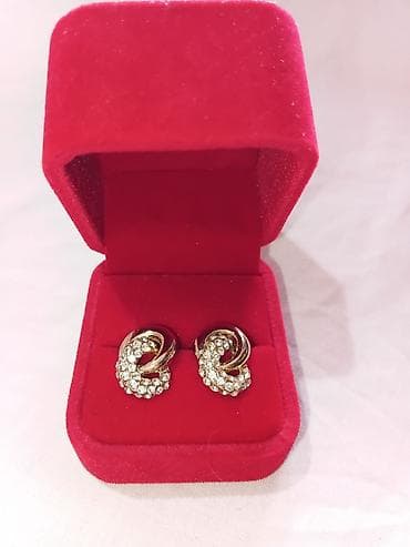 Elegantne ženske minđuše – zlatni ton sa kristalima - Dizajn — 5