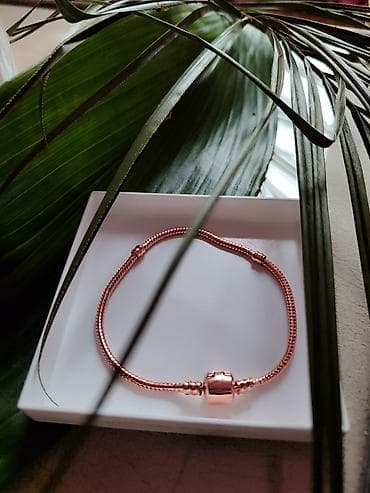 zlatne mindjuse za bebe: Narukvica rose gold – elegantna, tanko pletena zmijica sa cilindričnom — 4
