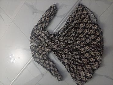 sweatshirt h: Ženska haljina sa dugim rukavima i A-krojem - Model: košulja-haljina — 2